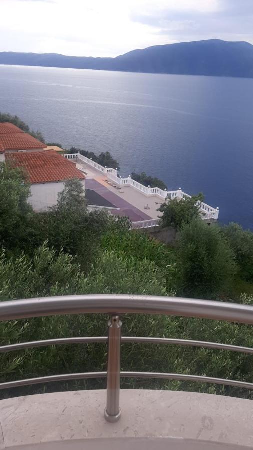 Vlora Apartments Bagian luar foto