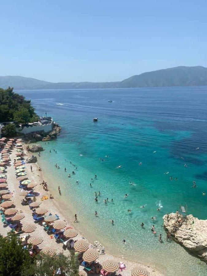 Vlora Apartments Bagian luar foto
