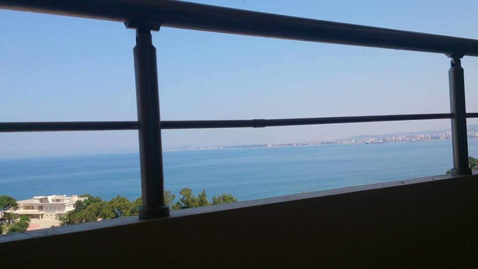 Vlora Apartments Bagian luar foto